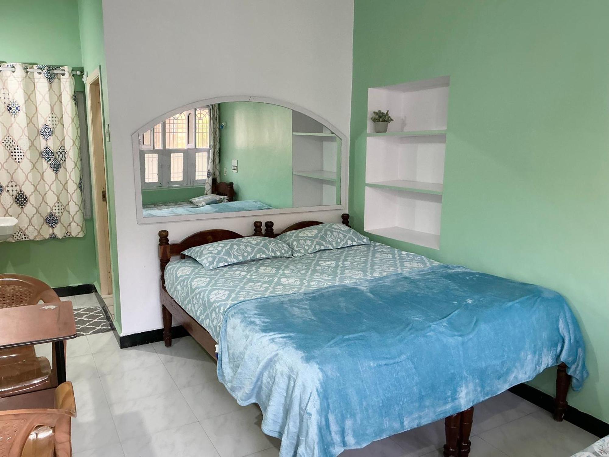 Kalyan Guesthouse ฮัมปี ภายนอก รูปภาพ